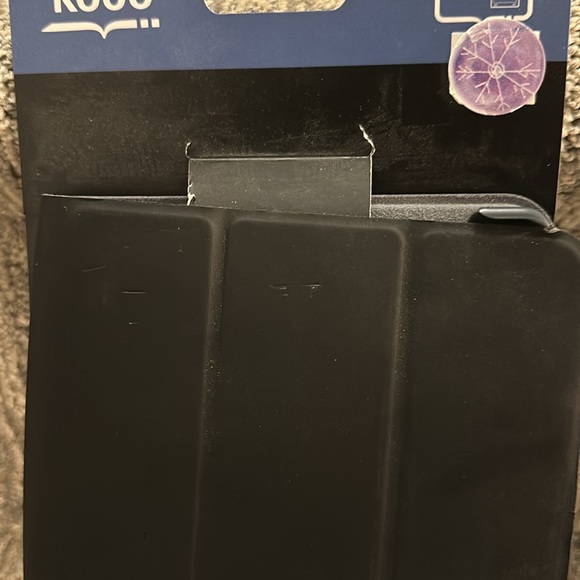 NWT Kobo SleepCover e-book reader case K107-KBO-3BK - Picture 8 of 8